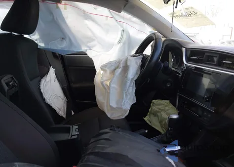 2019 Toyota Corolla Le z USA, uszkodzony, nr VIN 2T1BURHE1KC183189